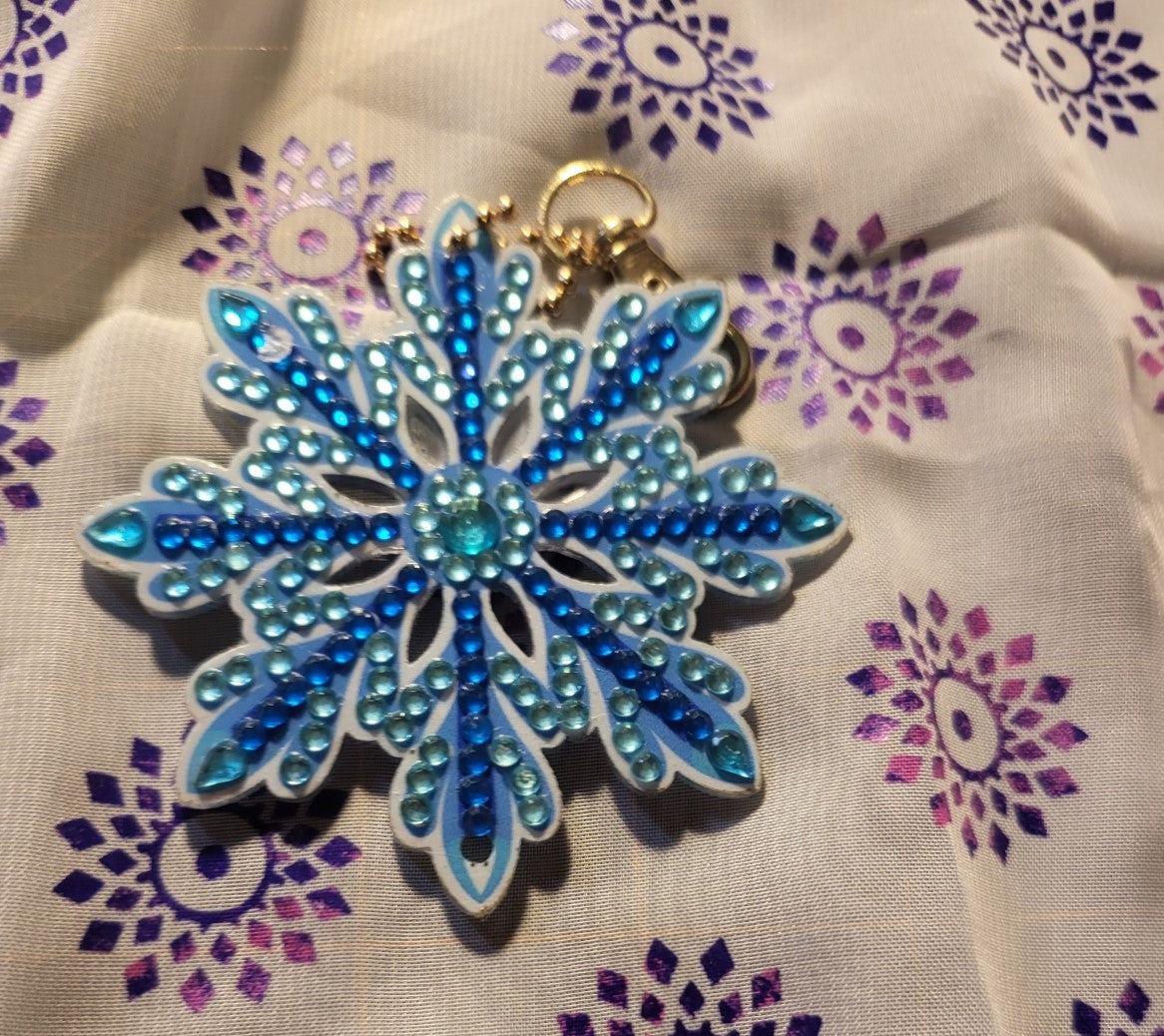 Snowflake Ornament/Keychain #1