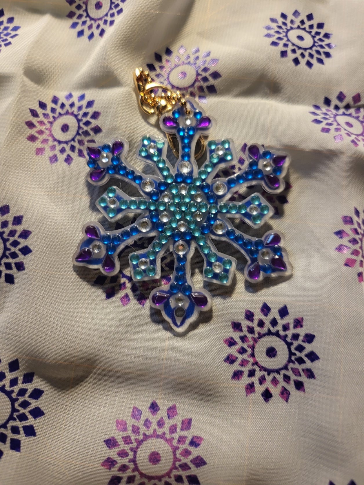 Snowflake Ornament/Keychain #2